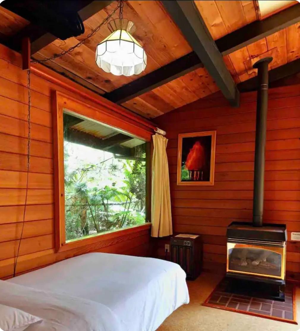 The Pacifica Inn Волкейно Екстериор снимка