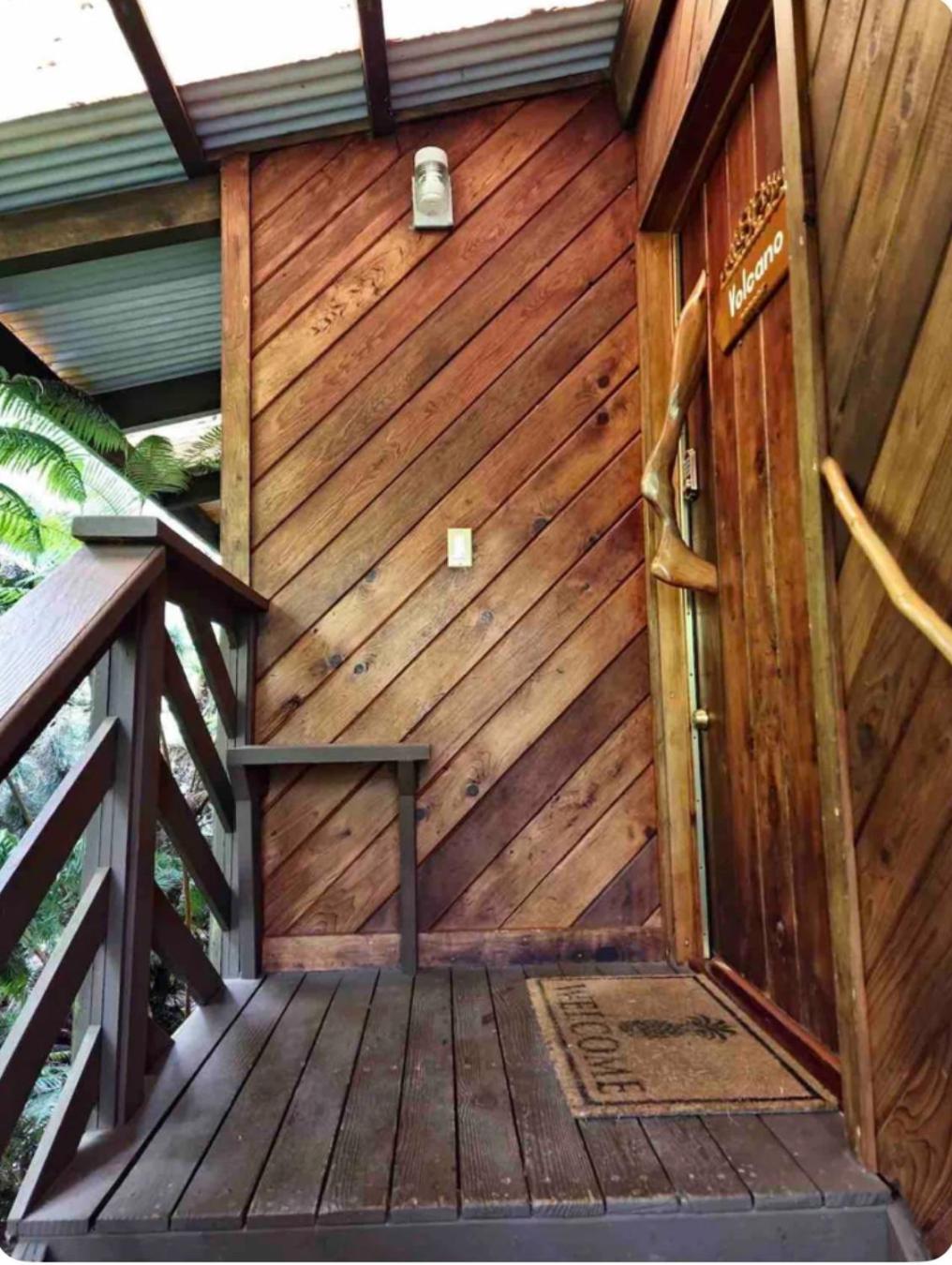 The Pacifica Inn Волкейно Екстериор снимка